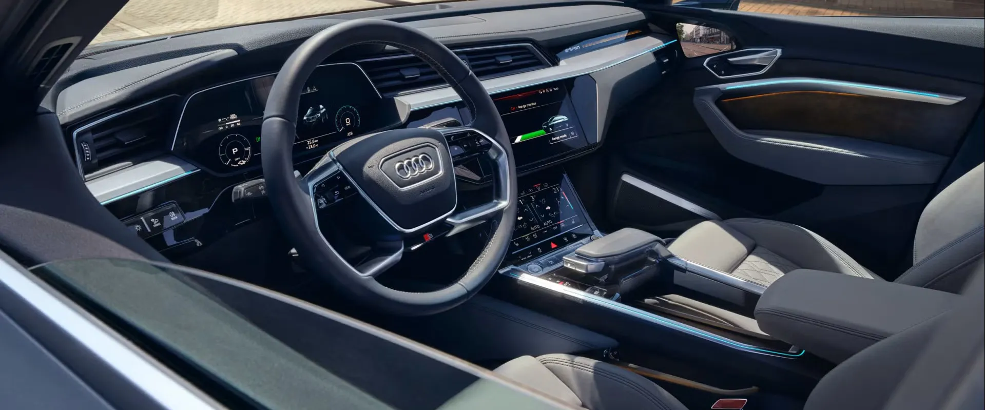 002-etroninterior.jpg