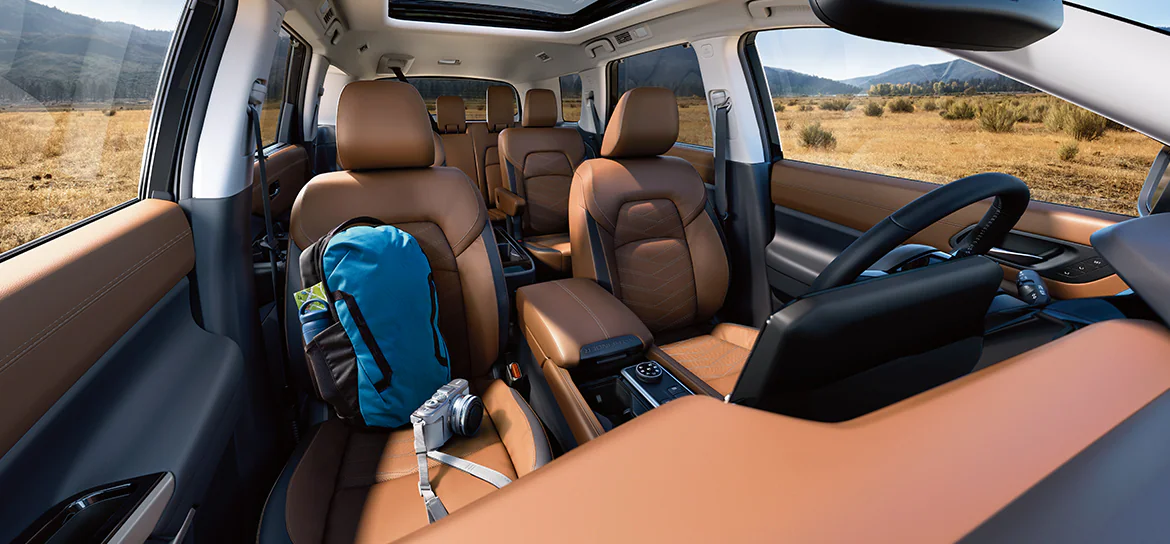2024-Nissan-Pathfinder-Interior-Technology.webp