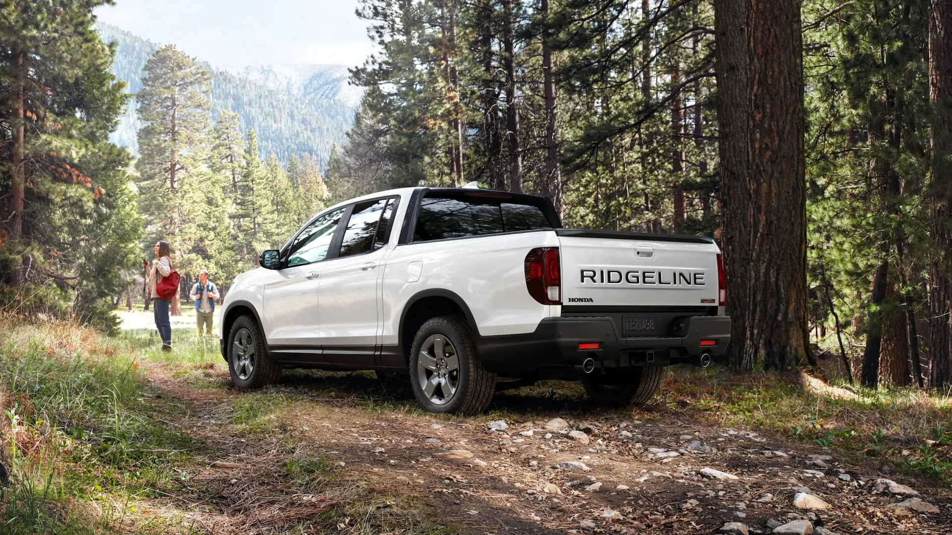 MY25_Honda_Ridgeline_Features_ExtInt_Overview.jpg